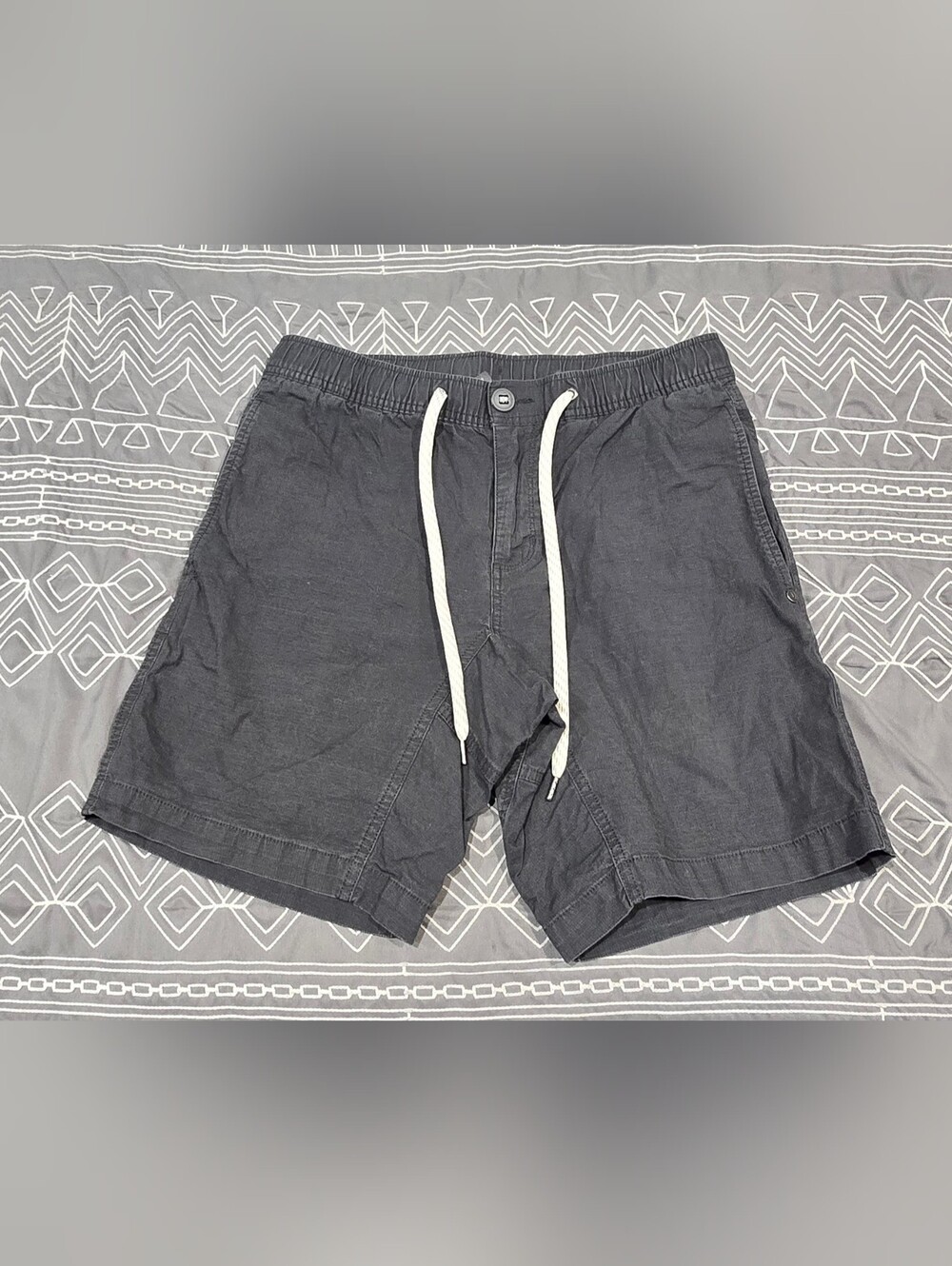 Vuori Mens Ripstop Shorts Size Small